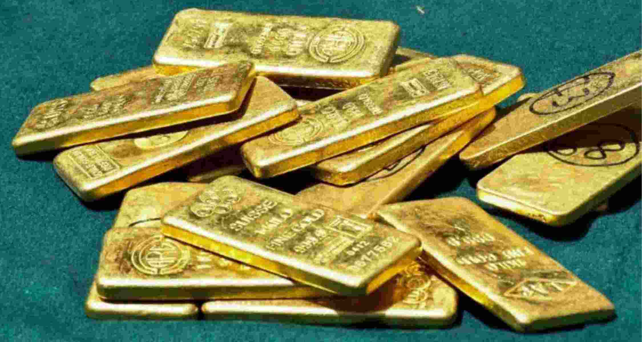 Gold jumps to ₹1,32,900 amid firm global cues