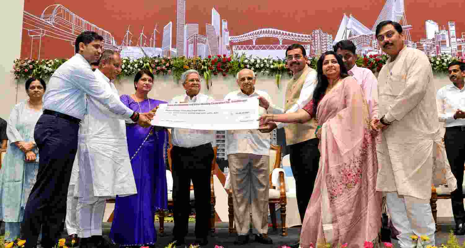 Gujarat CM Bhupendra Patel allocates Rs 3,850 crore to urban local bodies, urging quality, transparent and technology-driven development across cities.