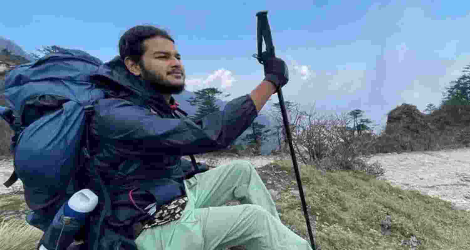 Passionate about travelling since childhood, Himadri had turned his interest into a profession and was working as a tourist guide at a homestay cottage in Sukiapokhari.