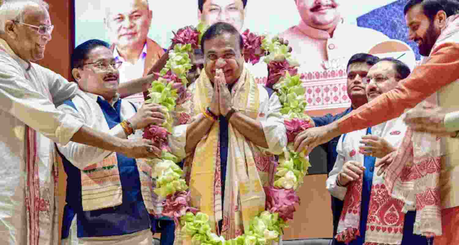 Sarma’s personal electoral performance was equally emphatic, as he retained his Jalukbari constituency with a massive margin of over 89,000 votes. Joining him in the new cabinet were Rameswar Teli, Atul Bora, Charan Boro, and Ajanta Neog, all of whom were sworn in as ministers during the same ceremony. 