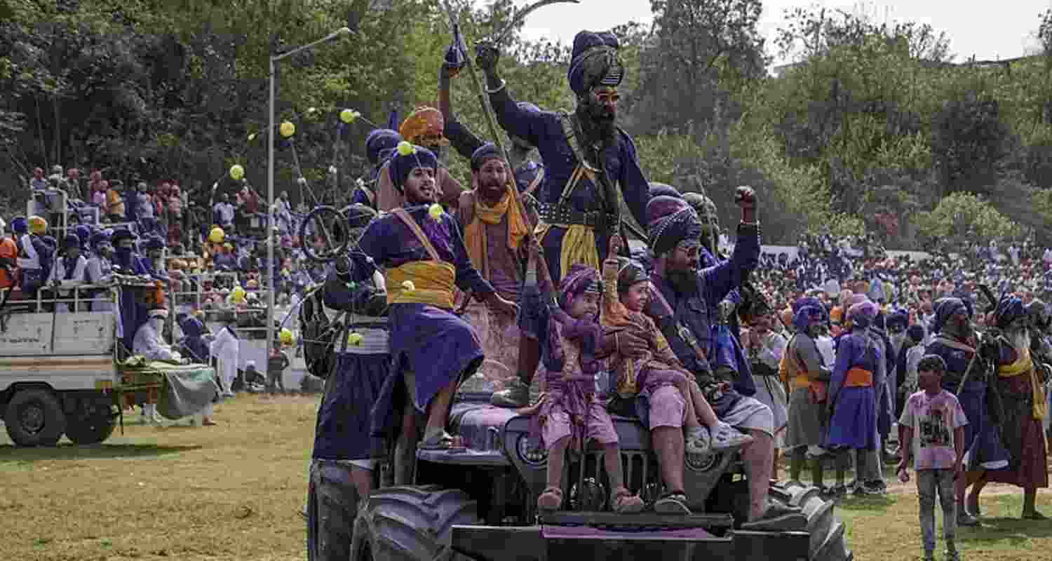 Hola Mohalla