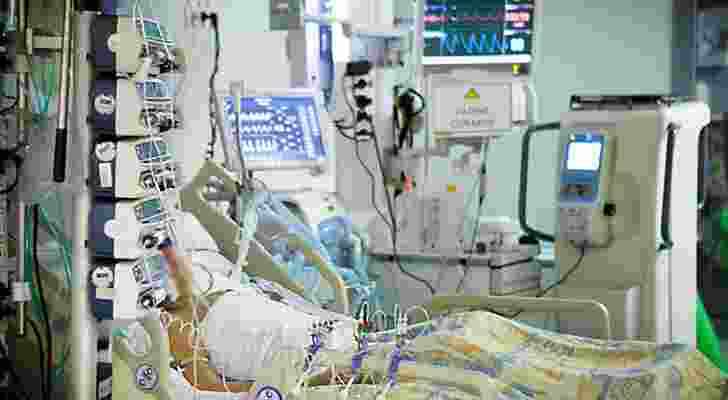 Hospitals cannot admit critically ill patients in the intensive care unit in case of refusal by them and their relatives The guidelines compiled by 24 experts terminally ill patients Hospitals cannot admit critically ill patients in the intensive care unit in case of refusal by them and their relatives The guidelines compiled by 24 experts terminally ill patients