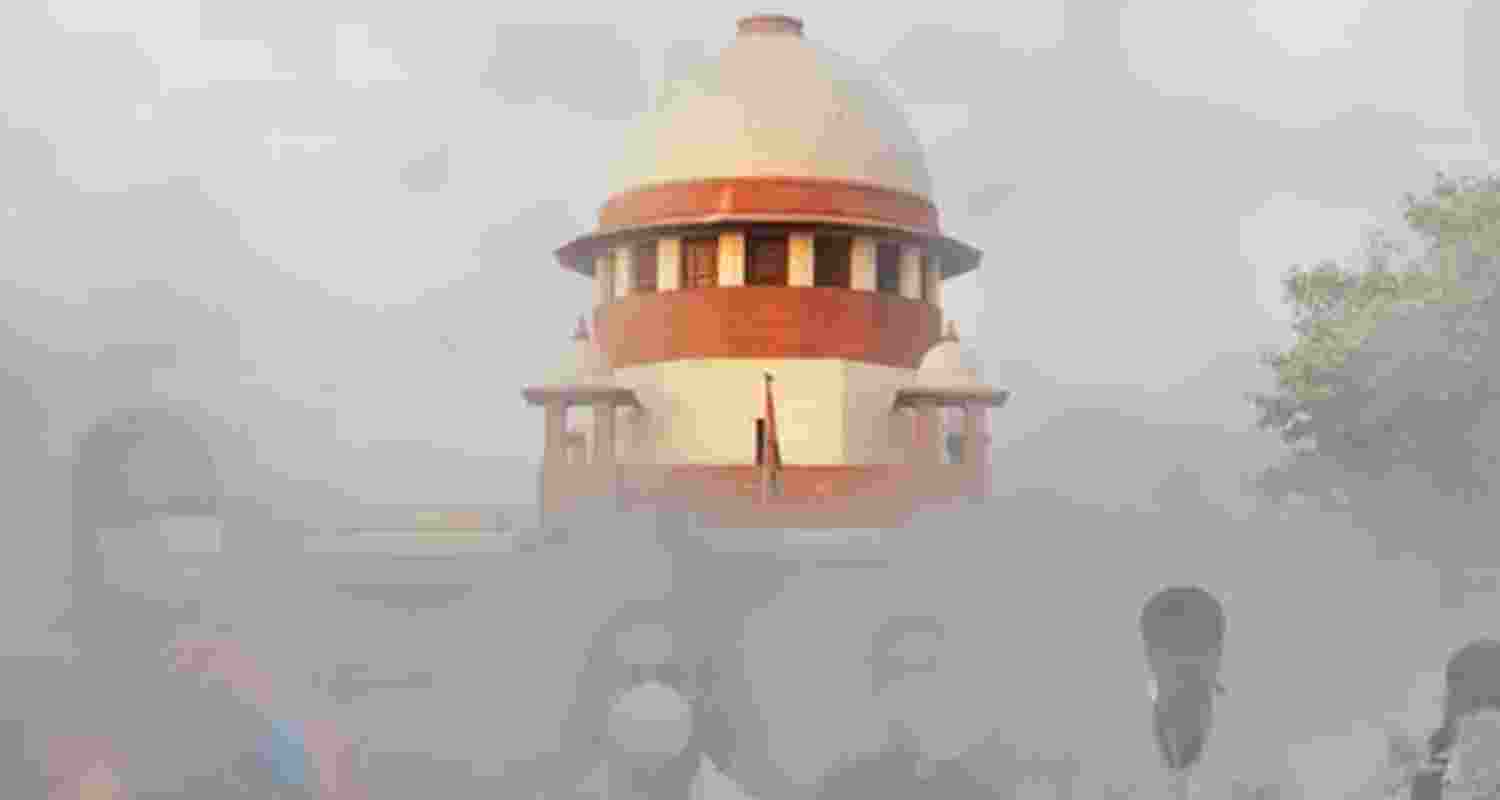 Supreme Court Blasts Delhi Govt's Air Quality Panel For Inaction On Stubble Burning In Strict Words. Supreme Court Blasts Delhi Govt's Air Quality Panel For Inaction On Stubble Burning In Strict Words.