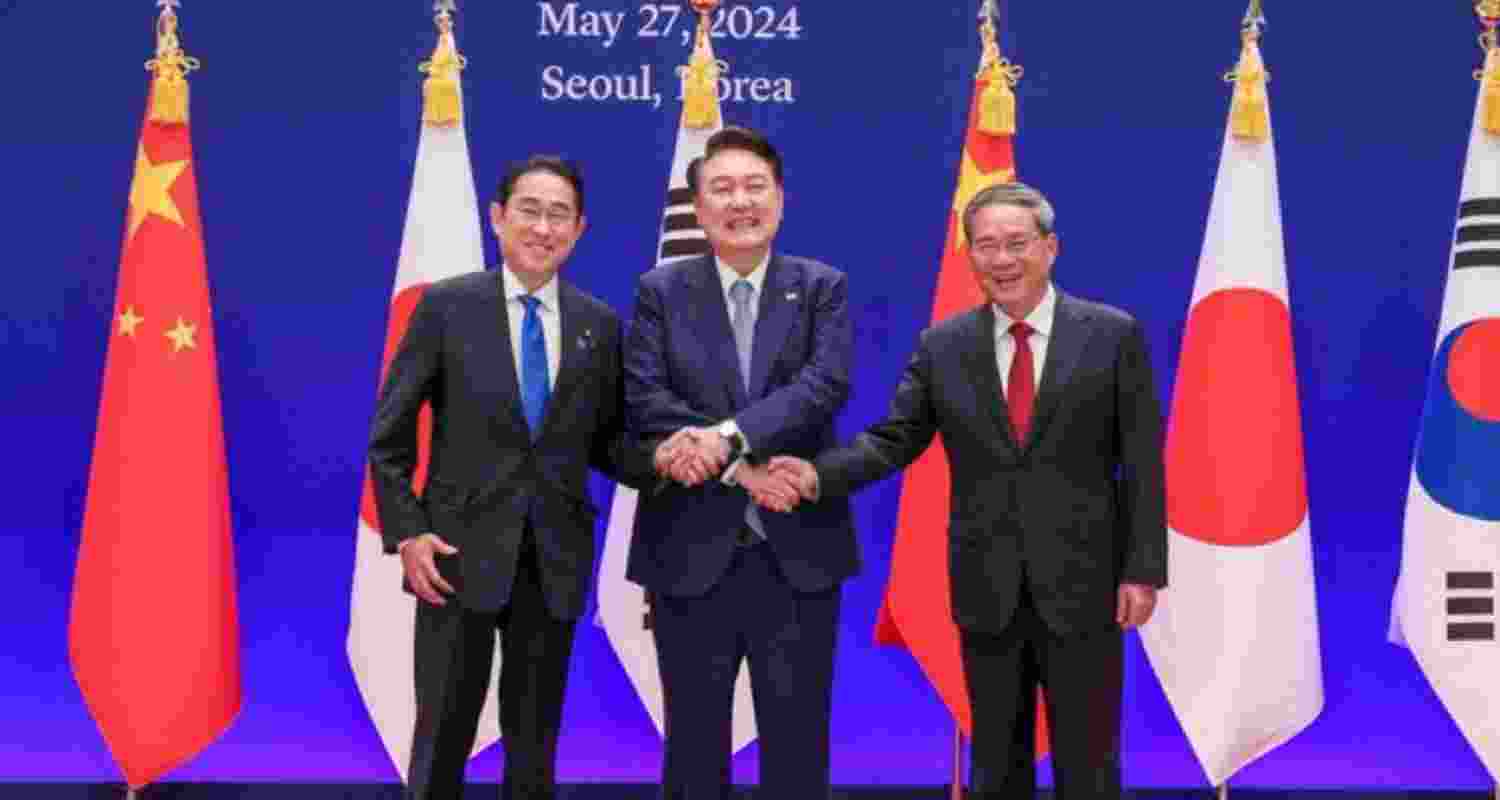 Leaders of South Korea, China, and Japan Discuss Security Issues. Leaders of South Korea, China, and Japan Discuss Security Issues.