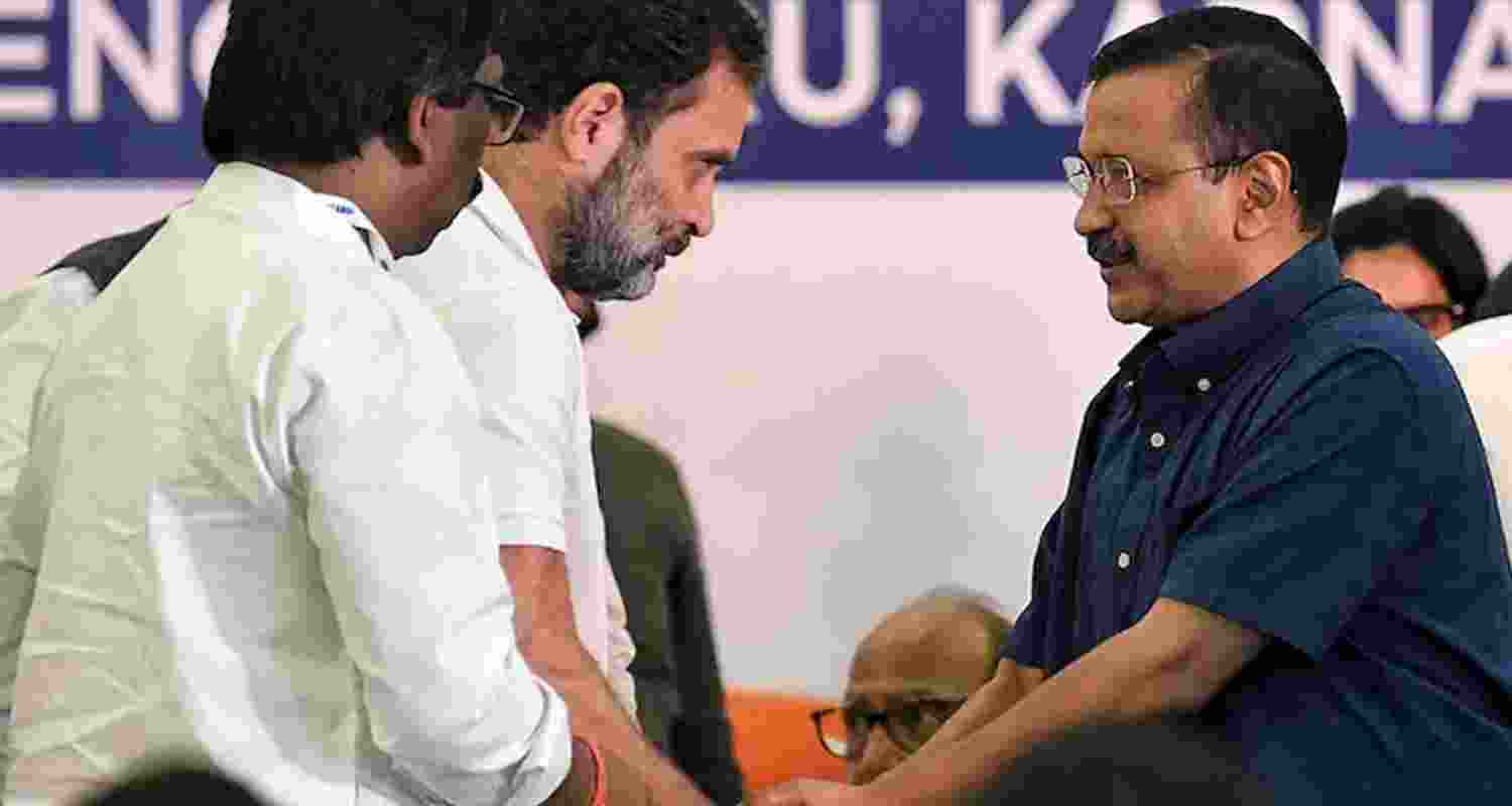 Jharkhand CM Hemant Soren, Congress leader Rahul Gandhi and AAP national convenor Arvind Kejriwal at an INDIA bloc event. (File photo)