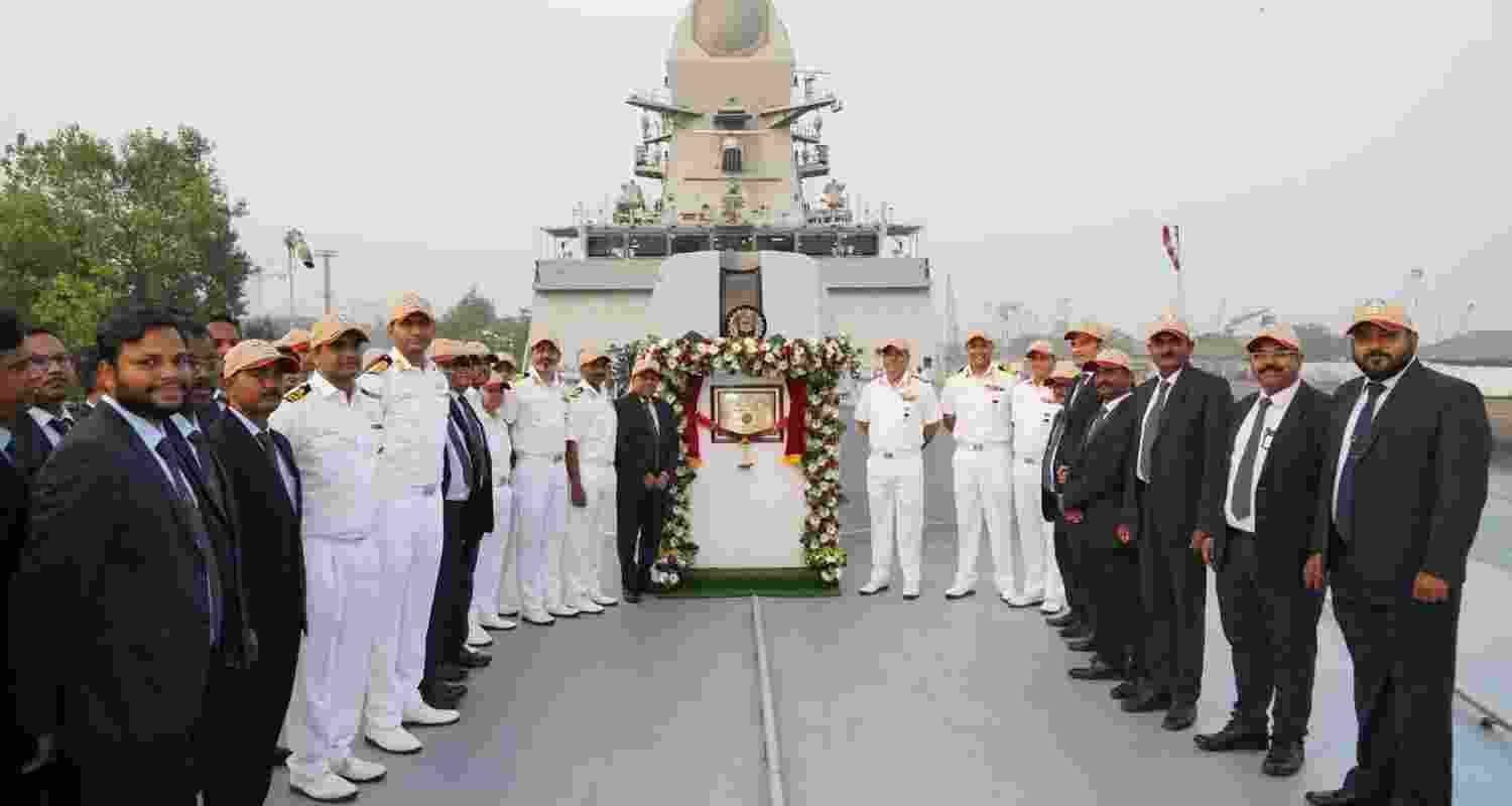 Indian Navy receives Taragiri, the fourth P17A Nilgiri-class stealth frigate built by MDL, featuring advanced weapons, sensors, and accelerated build timelines.