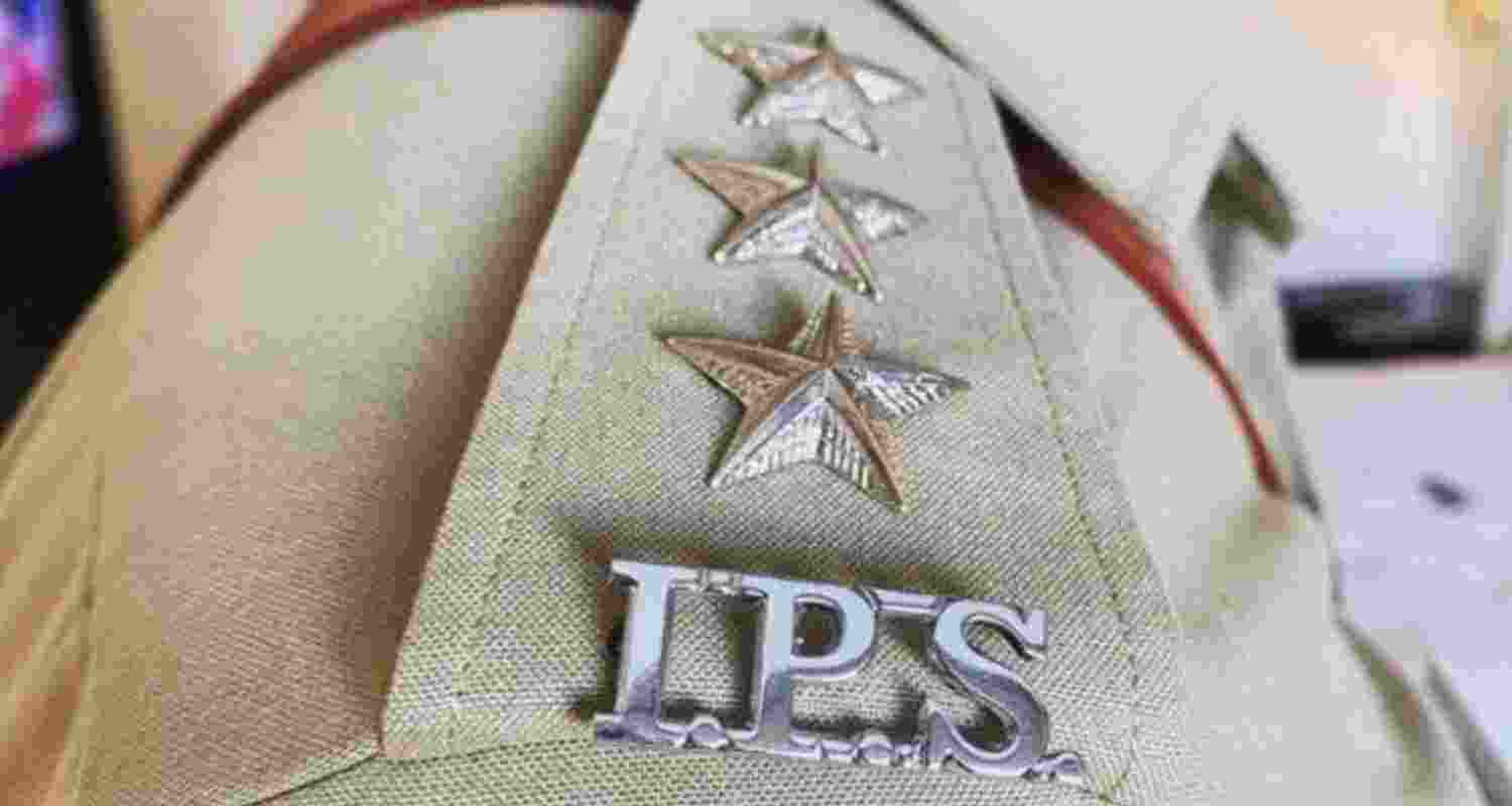 Maharashtra transfers over 50 IPS officers; Manoj Kumar Sharma appointed Mumbai Joint CP (Law and Order) in major reshuffle.