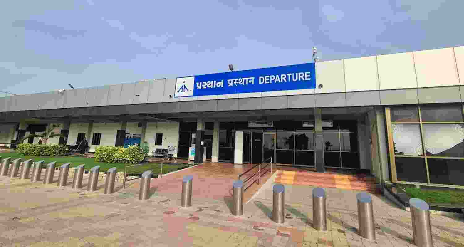 Image of a terminal at the Jamnagar airport Image of a terminal at the Jamnagar airport