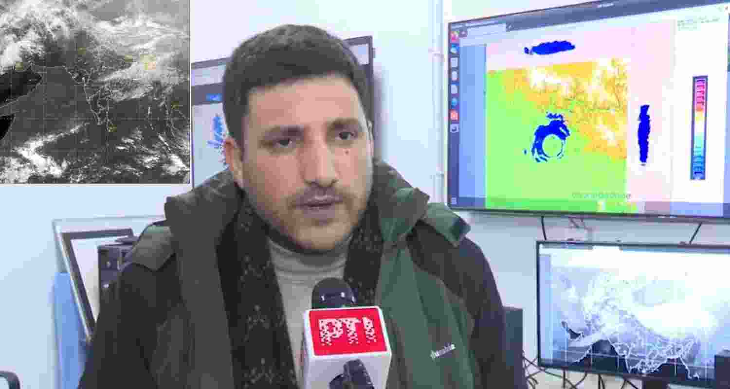 Jammu and Kashmir may see heavy snowfall from January 19, ending a long dry spell. MeT advises caution as peak snowfall is likely on Jan 23–24 Jammu and Kashmir may see heavy snowfall from January 19, ending a long dry spell. MeT advises caution as peak snowfall is likely on Jan 23–24