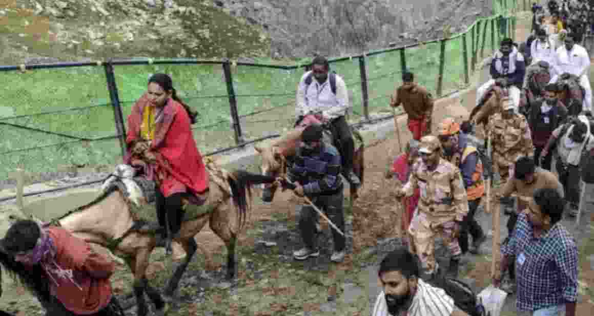 Amarnath yatra resumes after a six-day weather-related disruption Amarnath yatra resumes after a six-day weather-related disruption