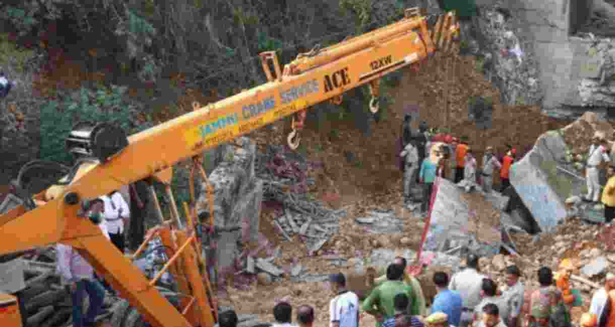 Teams from the Police, Army, National Disaster Response Force (NDRF), State Disaster Response Force (SDRF), and Fire and Emergency Services immediately launched a rescue operation.