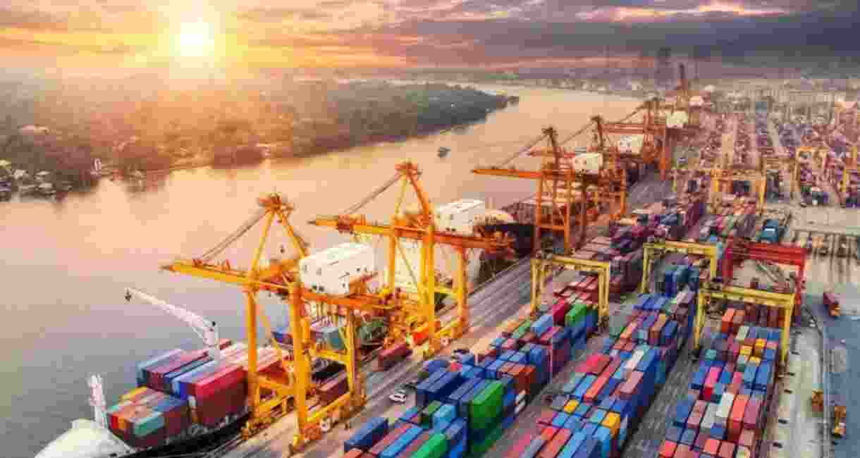 India's exports contract 2.38 pc to $36.43 billion in Jan

