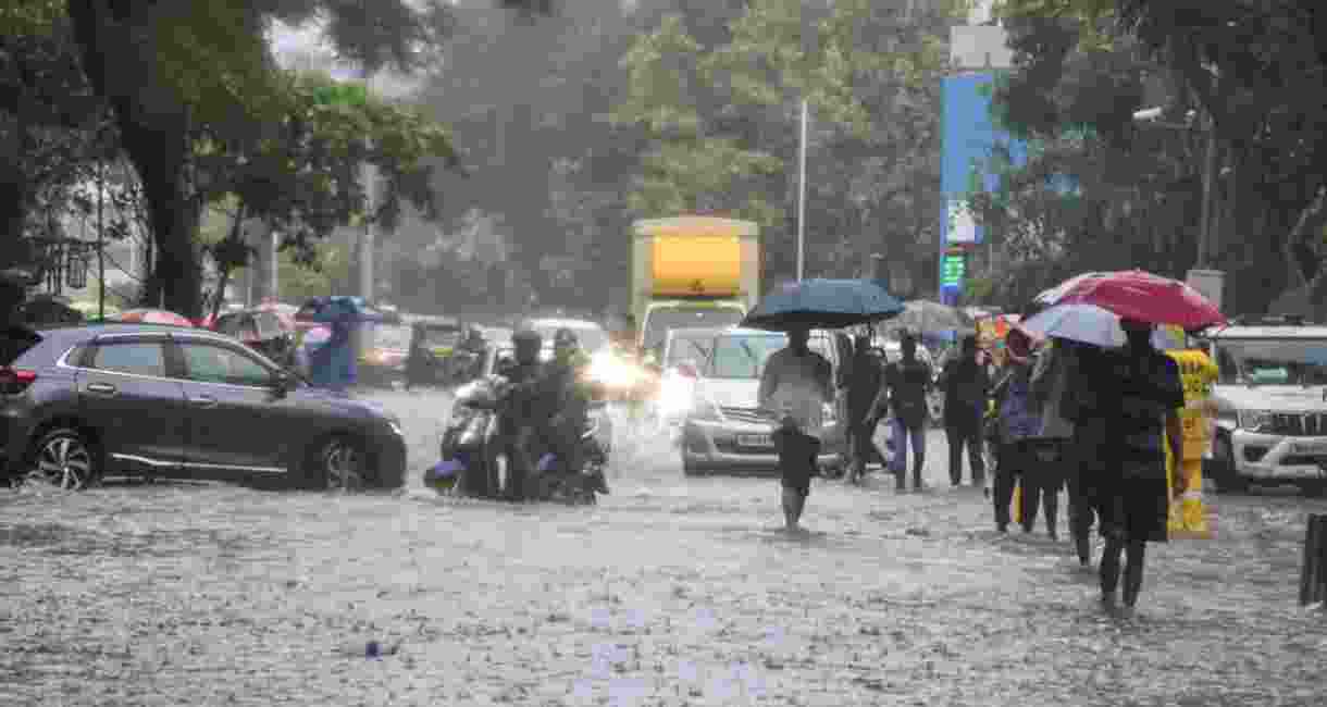 13 dead as Maharashtra rains batter Mumbai, Pune