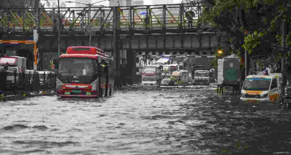 Rain havoc hits Mumbai as heavy rain floods roads, traffic crawls
