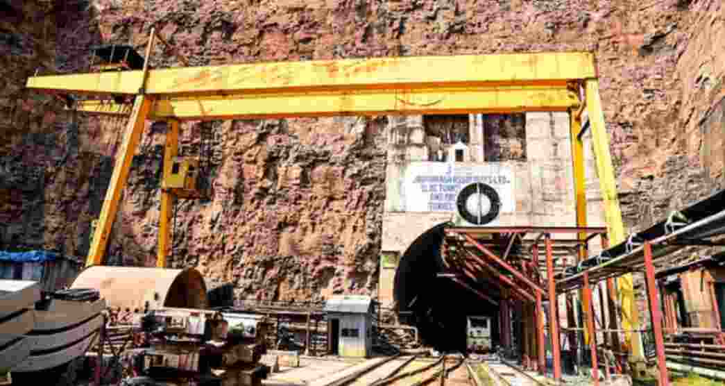 T'gana: Search on to locate 7 people trapped in SLBC tunnel 