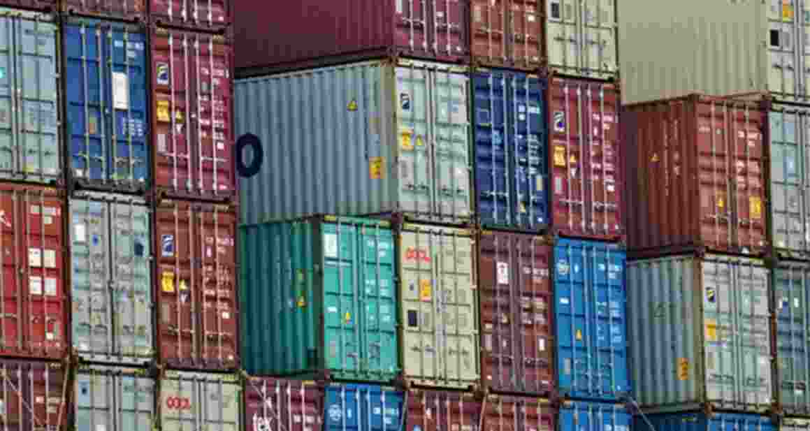 Trade deficit widens in Jan as non-oil, gold deficit ascends Trade deficit widens in Jan as non-oil, gold deficit ascends