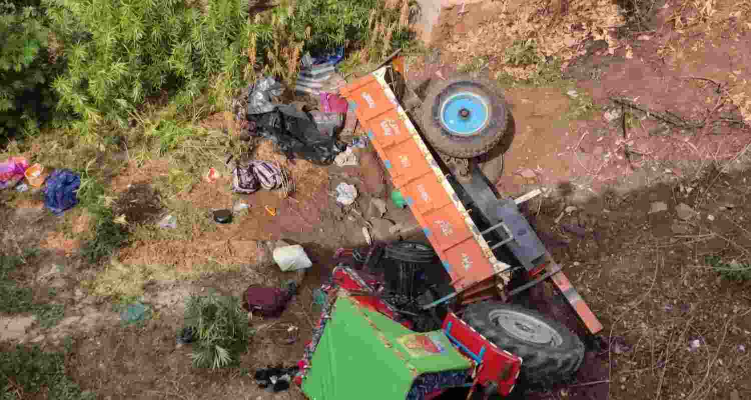 Six people died and nine were injured after a lorry hit a tractor on a bridge in Karnataka’s Koppal district, causing it to plunge off.