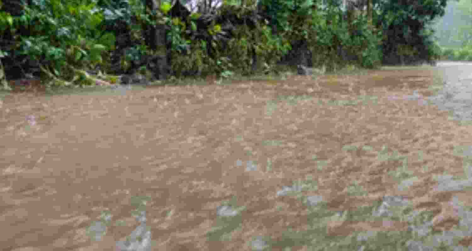 Non-stop rain in Karnataka; floodwaters cut off road links