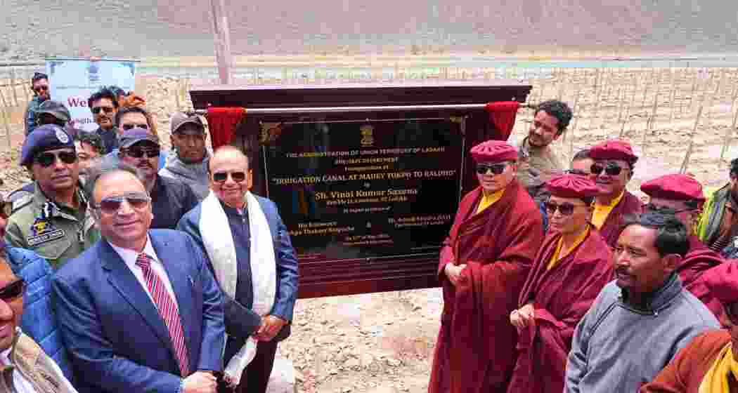 Ladakh Lieutenant Governor Vinai Kumar Saxena with senior administrative and departmental officials during the inauguration of the high-altitude Mahey Tokpo-Raldho irrigation canal project in the Changthang region of Ladakh on Thursday.