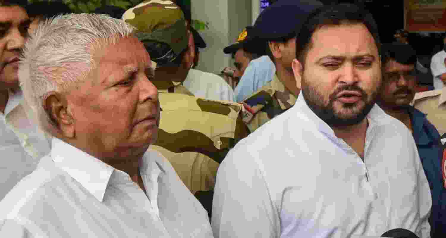 Delhi court summons Lalu Prasad, kin in job scam case