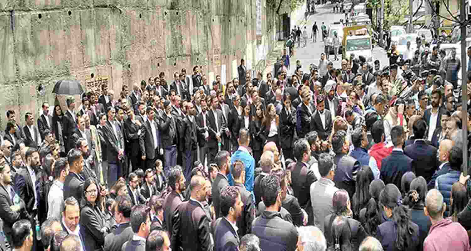 lawyers protest
