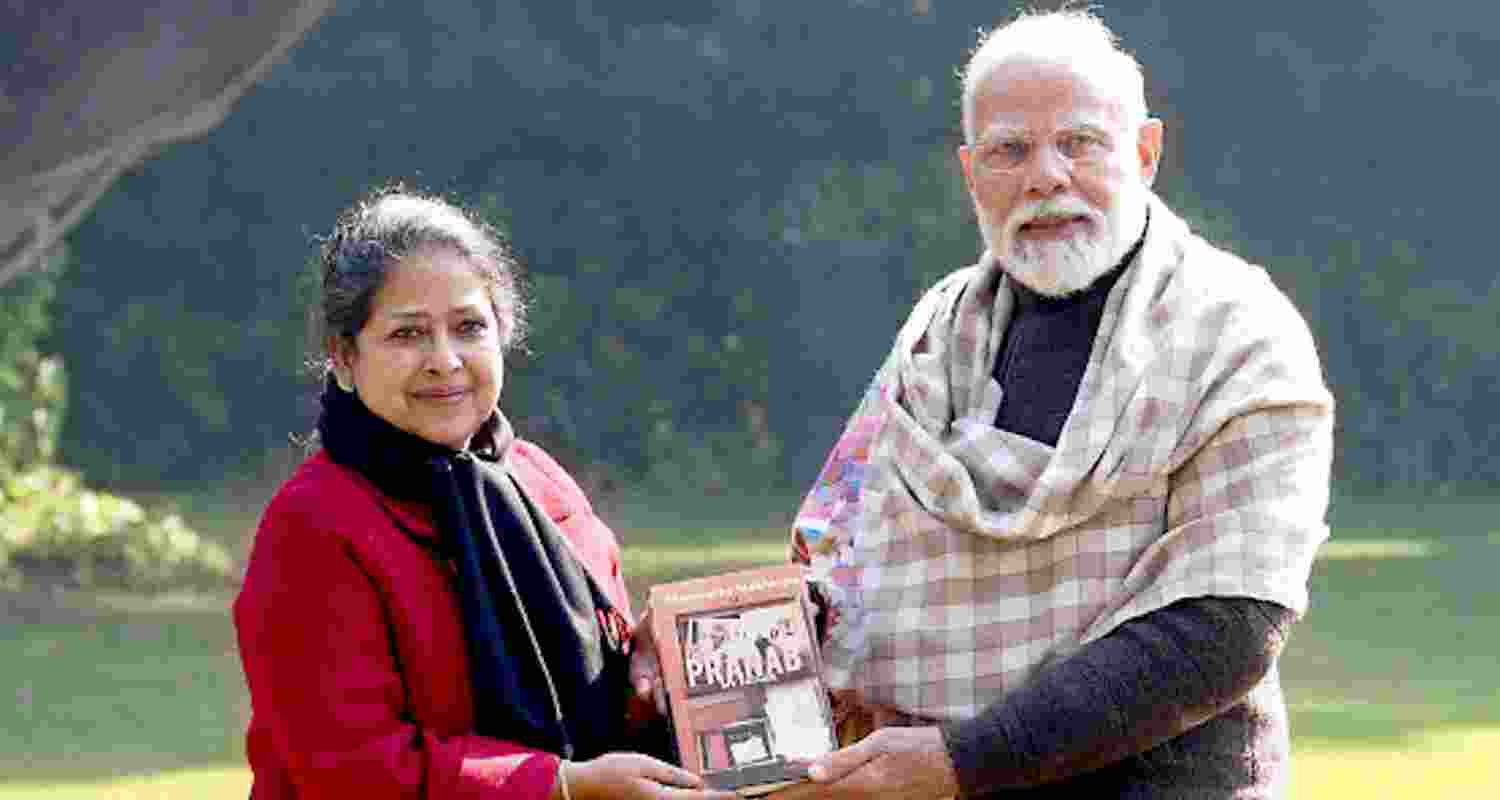 Former president Pranab Mukherjee's daughter Sharmistha Mukherjee  Prime Minister Narendra Modi Called on PM @narendramodi ji Pranab My Father: A Daughter Remembers