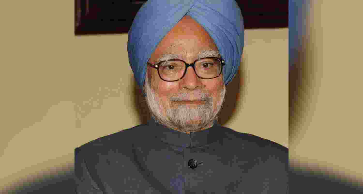 Sukhbir Singh Badal criticises the Centre for denying a memorial for Manmohan Singh at Raj Ghat. 