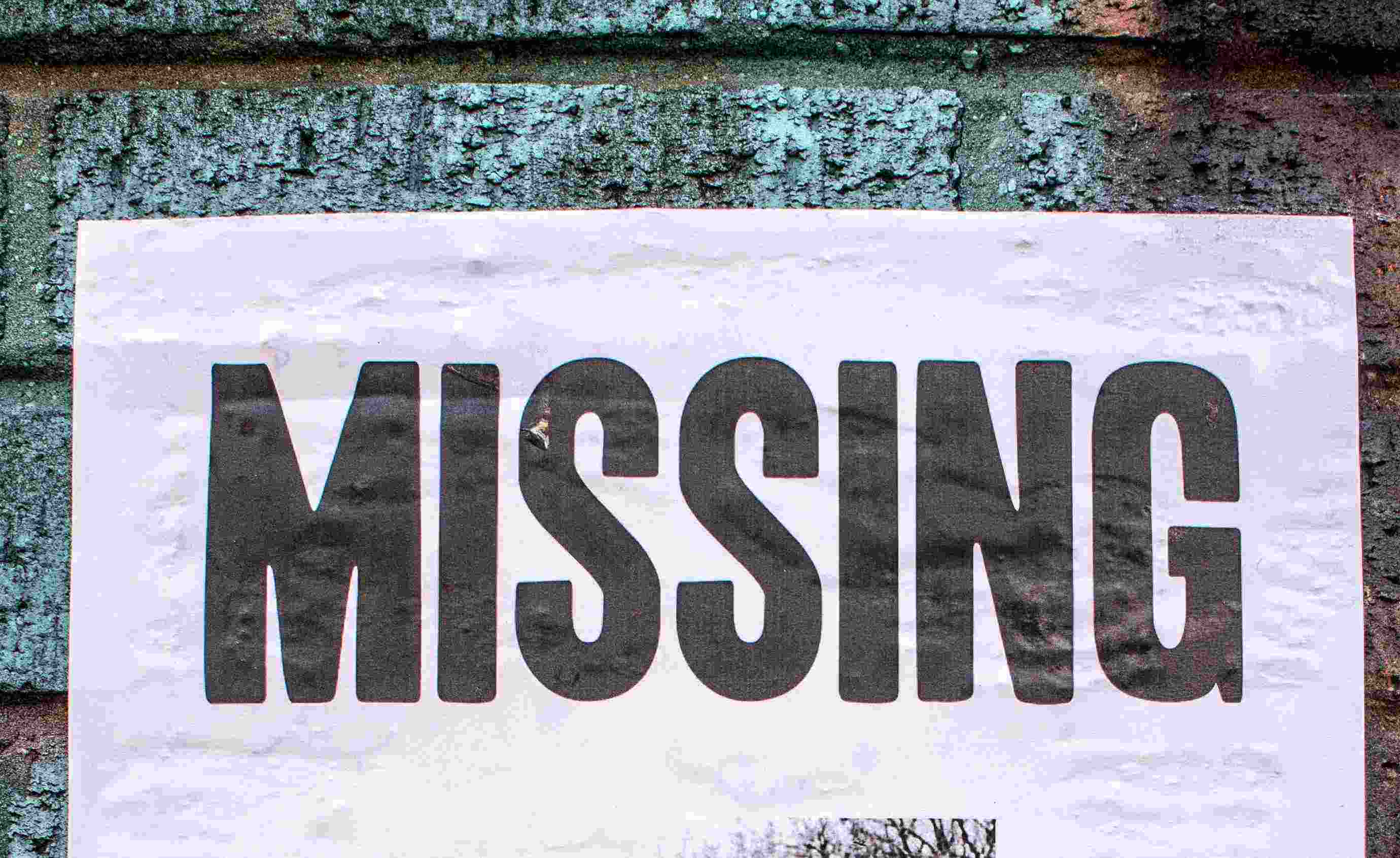 Bandits in Katcha, Pakistan, abducted three persons, including two Hindu girls, on Friday night in two strikes. The two victims, identified as Shameer Jee and Dheema Jee, were kidnapped from their home in the Kalywali area, within the Bhong police jurisdiction.