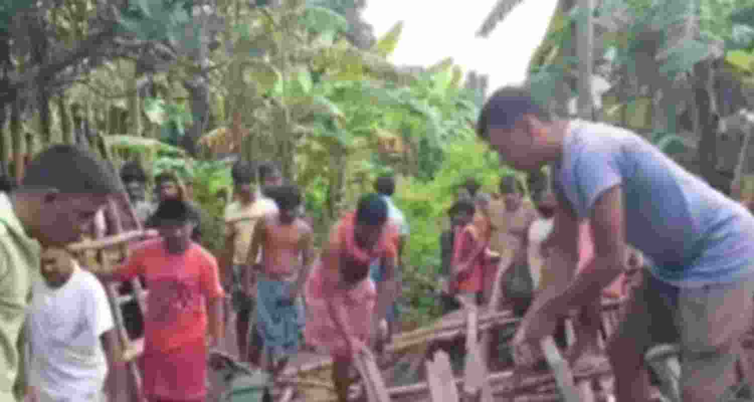 Father, daughter die as mud house collapses in WB