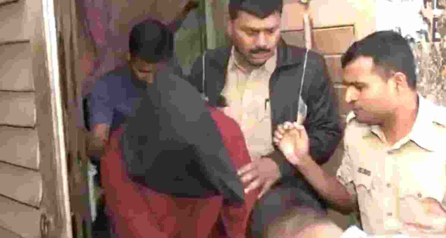 J&K terrorist visited Bengal twice keeping Intelligence in dark J&K terrorist visited Bengal twice keeping Intelligence in dark