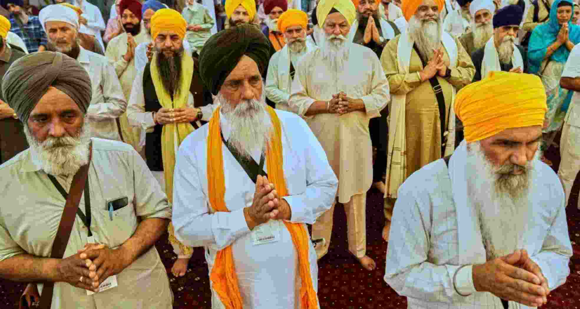 Thousands of Sikhs visit Pakistan for Baisakhi festival