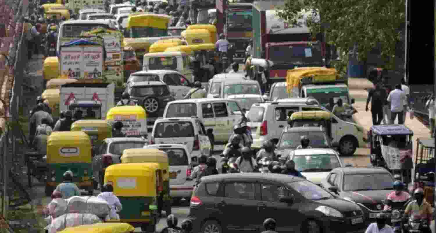 Traffic woes: Delhi govt identifies 12 corridors for decongestion