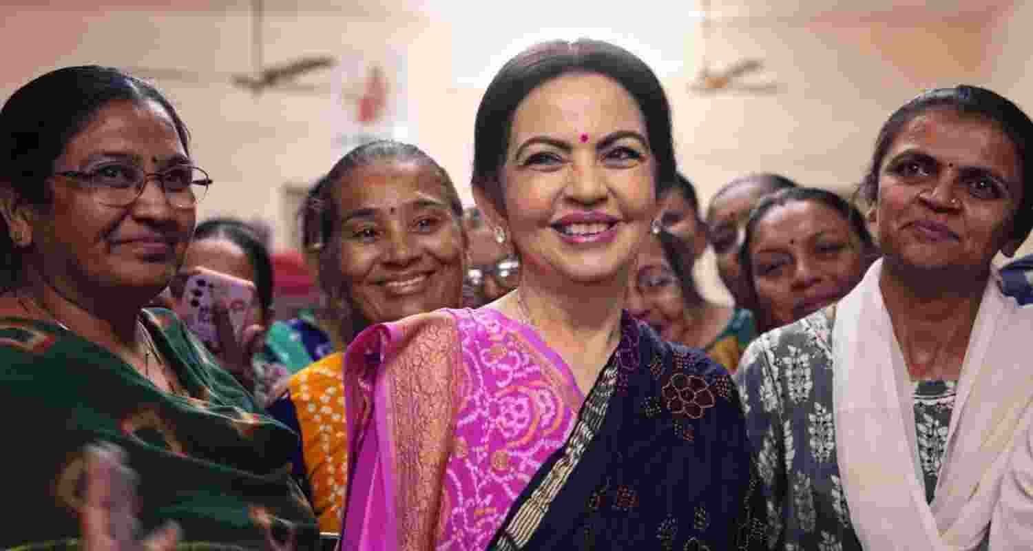 Nita Ambani interacted with local artisans in Jamnagar who were making Bandhnis for the upcoming  wedding of her son Anant Ambani with Radhika Merchant.