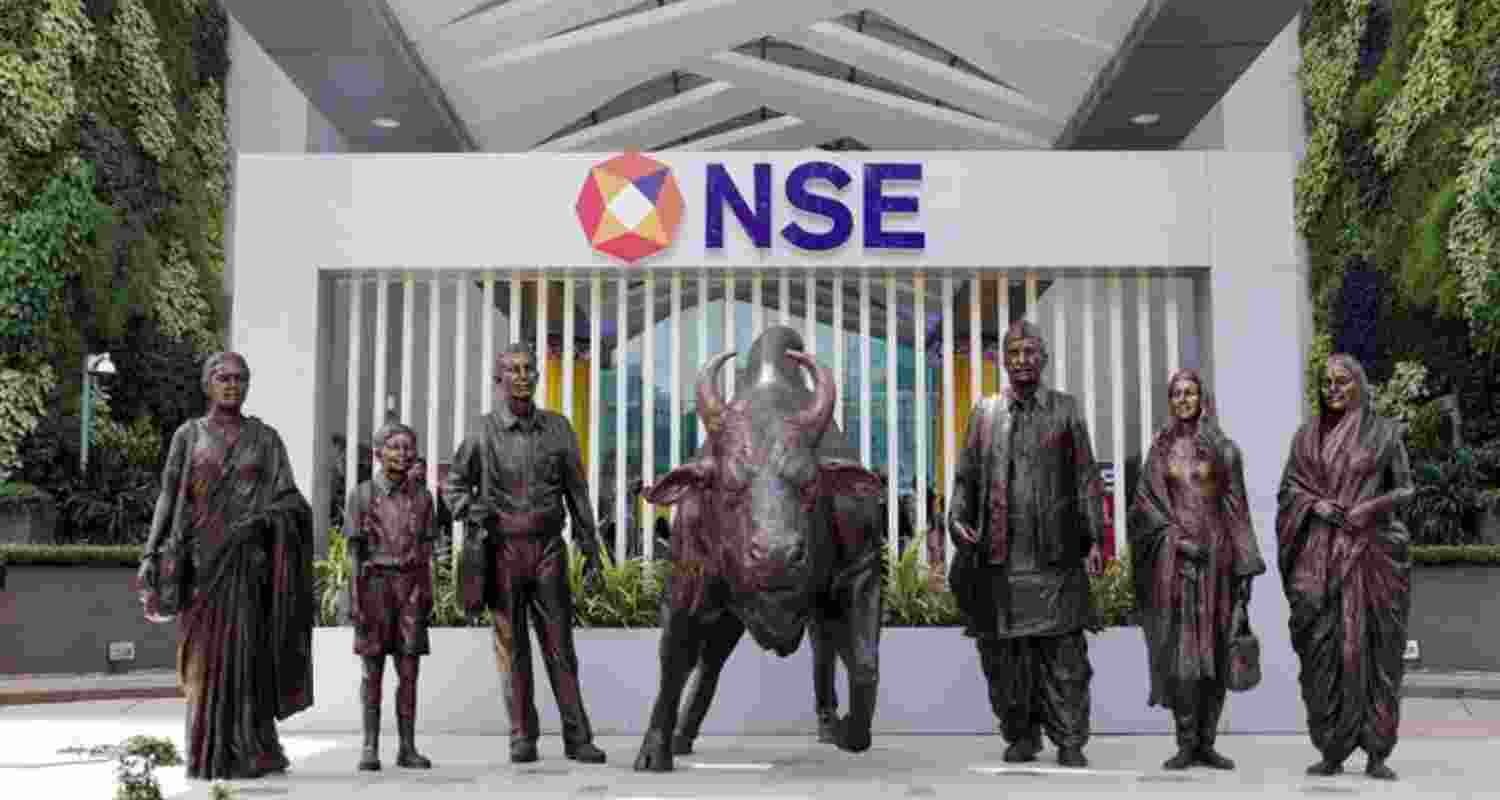 Stock markets drop in early trade