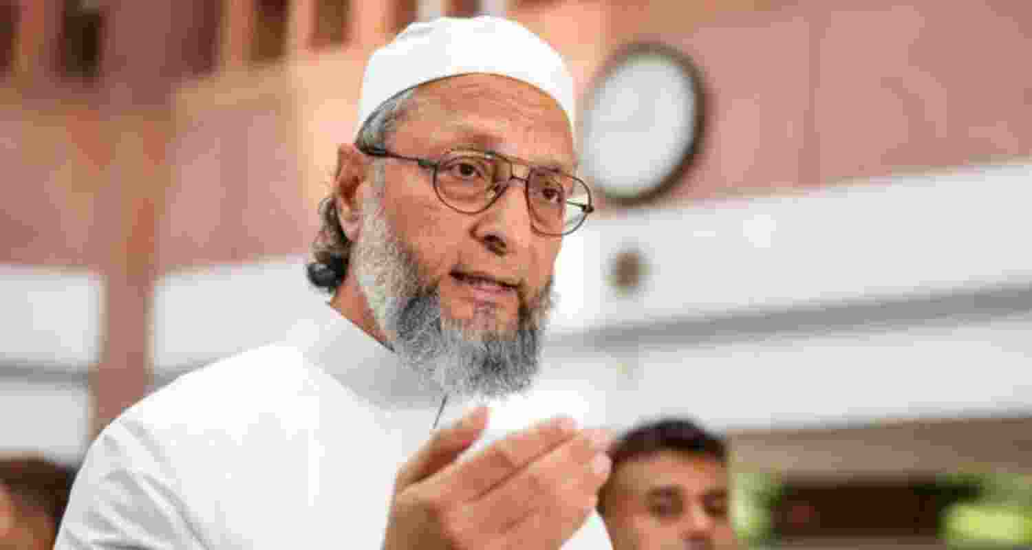 AIMIM chief Asaduddin Owaisi mocked Pakistan Army chief General Asim Munir's meeting with US President Donald Trump at the White House. AIMIM chief Asaduddin Owaisi mocked Pakistan Army chief General Asim Munir's meeting with US President Donald Trump at the White House.