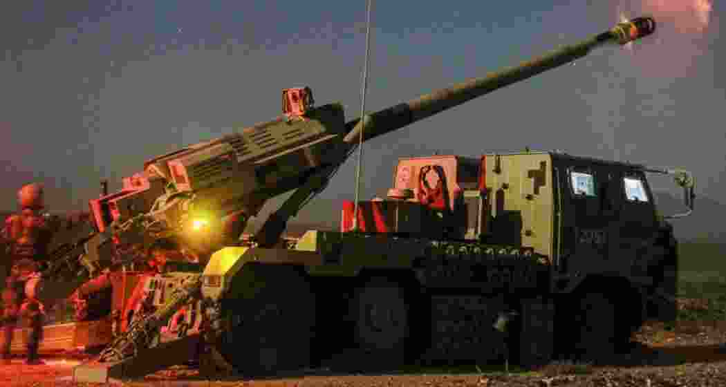 Pakistan’s artillery's Chinese-made SH-15 155mm self-propelled howitzer. Pakistan’s artillery's Chinese-made SH-15 155mm self-propelled howitzer.