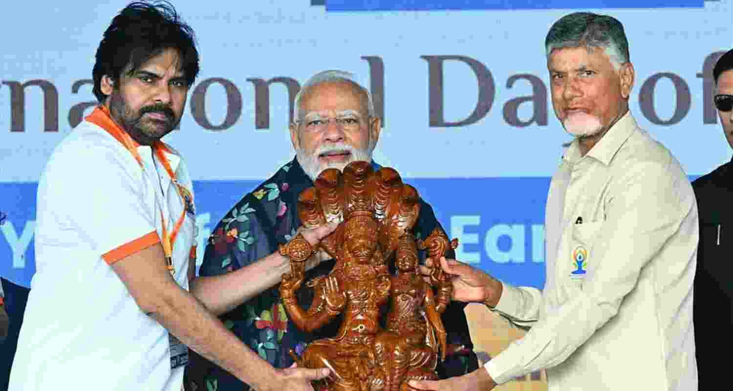 PM Modi hails people of Andhra for creating Guinness record for yoga event PM Modi hails people of Andhra for creating Guinness record for yoga event