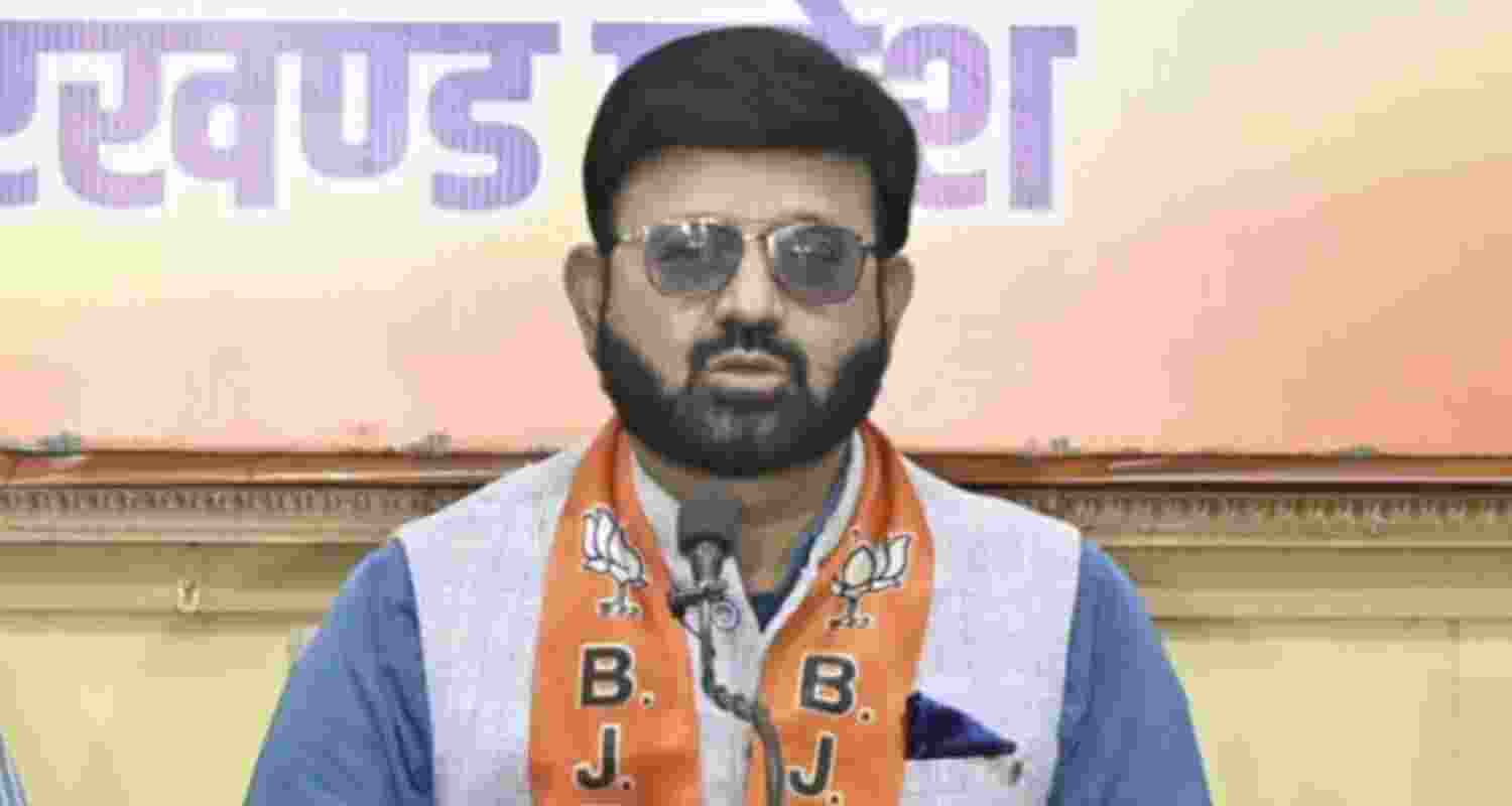 State spokesperson Pratul Shah Deo questioned the logic behind travelling nearly 7,000 kilometers to Switzerland to sign agreements with the Tata Group, which already has a major industrial presence in Jamshedpur, barely 135 kilometers from Ranchi.