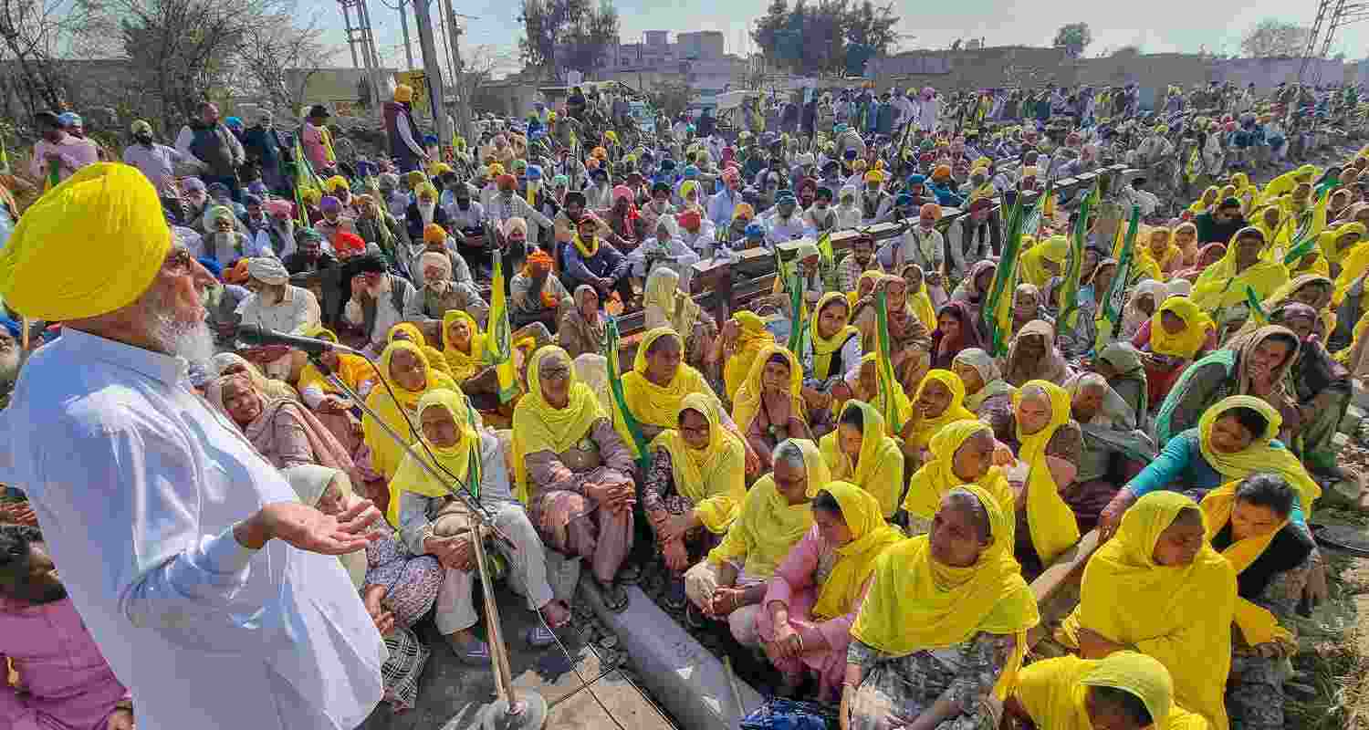 Farmer leader Jhanda Singh Jethuke addresses fellow protestors during the 'rail roko' protest, in Bathinda. Farmer leader Jhanda Singh Jethuke addresses fellow protestors during the 'rail roko' protest, in Bathinda.