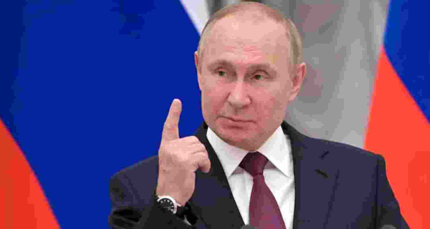 Vladimir Putin vowed Russia would achieve its objectives in Ukraine, accusing the West of Russophobia and saying sanctions had failed to weaken Moscow. Vladimir Putin vowed Russia would achieve its objectives in Ukraine, accusing the West of Russophobia and saying sanctions had failed to weaken Moscow.