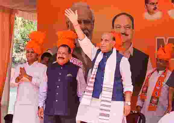 The Defence Minister, who was addressing a rally in the Banihal assembly segment of Ramban district in Jammu and Kashmir in support of BJP candidate Mohammed Saleem Bhat, hit out at the National Conference and the People’s Democratic Party, which have called for resumption of talks with Pakistan in their manifestoes. The Defence Minister, who was addressing a rally in the Banihal assembly segment of Ramban district in Jammu and Kashmir in support of BJP candidate Mohammed Saleem Bhat, hit out at the National Conference and the People’s Democratic Party, which have called for resumption of talks with Pakistan in their manifestoes.