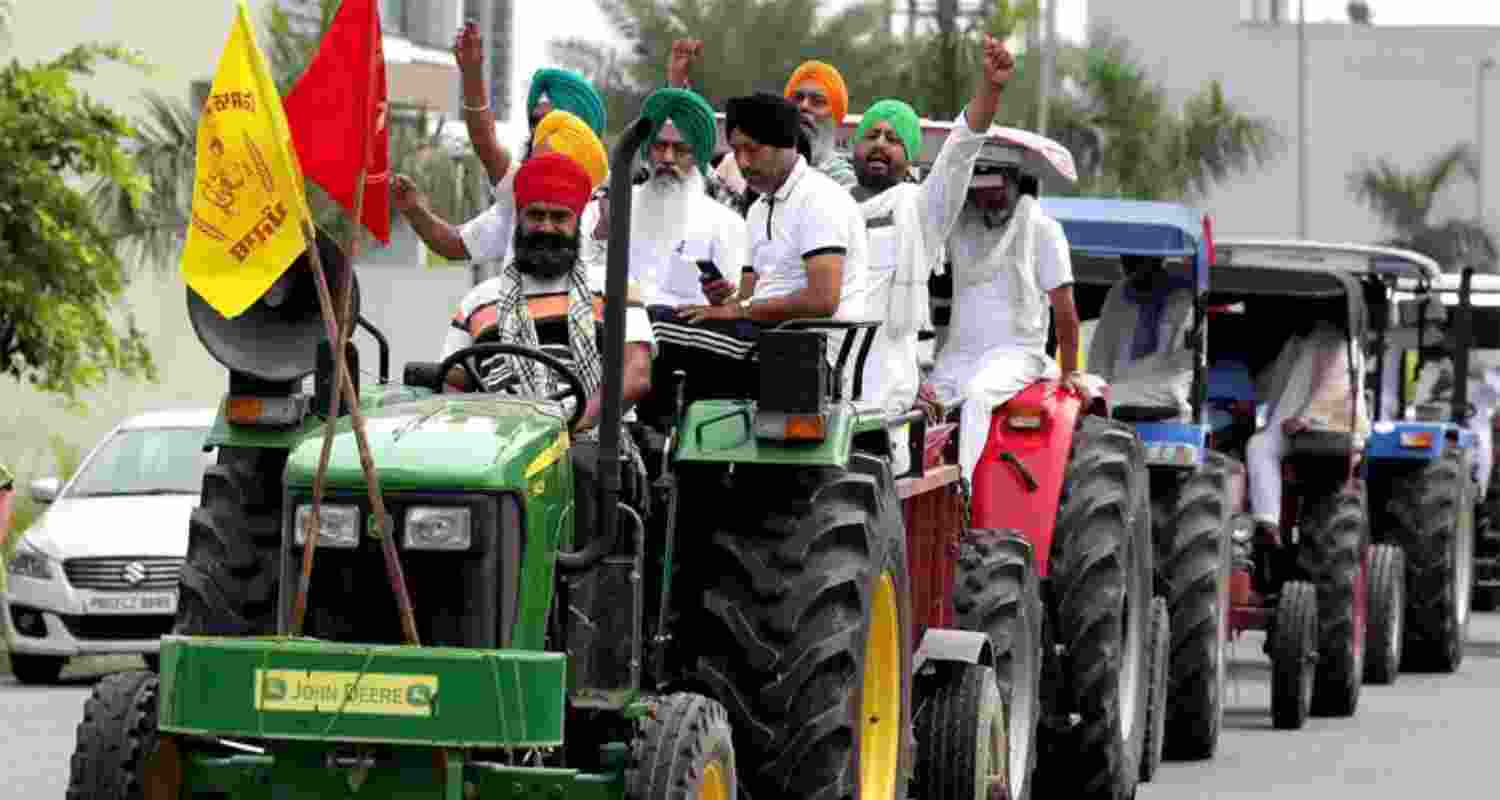 In Amritsar on Thursday, around 600 tractors, sporting the national flag and flags of farmers' outfits, participated in the tractor march. The tractor march, which was led by farmer leader Sarwan Singh Pandher, began from Attari and culminated at Golden Gate, after covering around 30 kilometres. In Amritsar on Thursday, around 600 tractors, sporting the national flag and flags of farmers' outfits, participated in the tractor march. The tractor march, which was led by farmer leader Sarwan Singh Pandher, began from Attari and culminated at Golden Gate, after covering around 30 kilometres.
