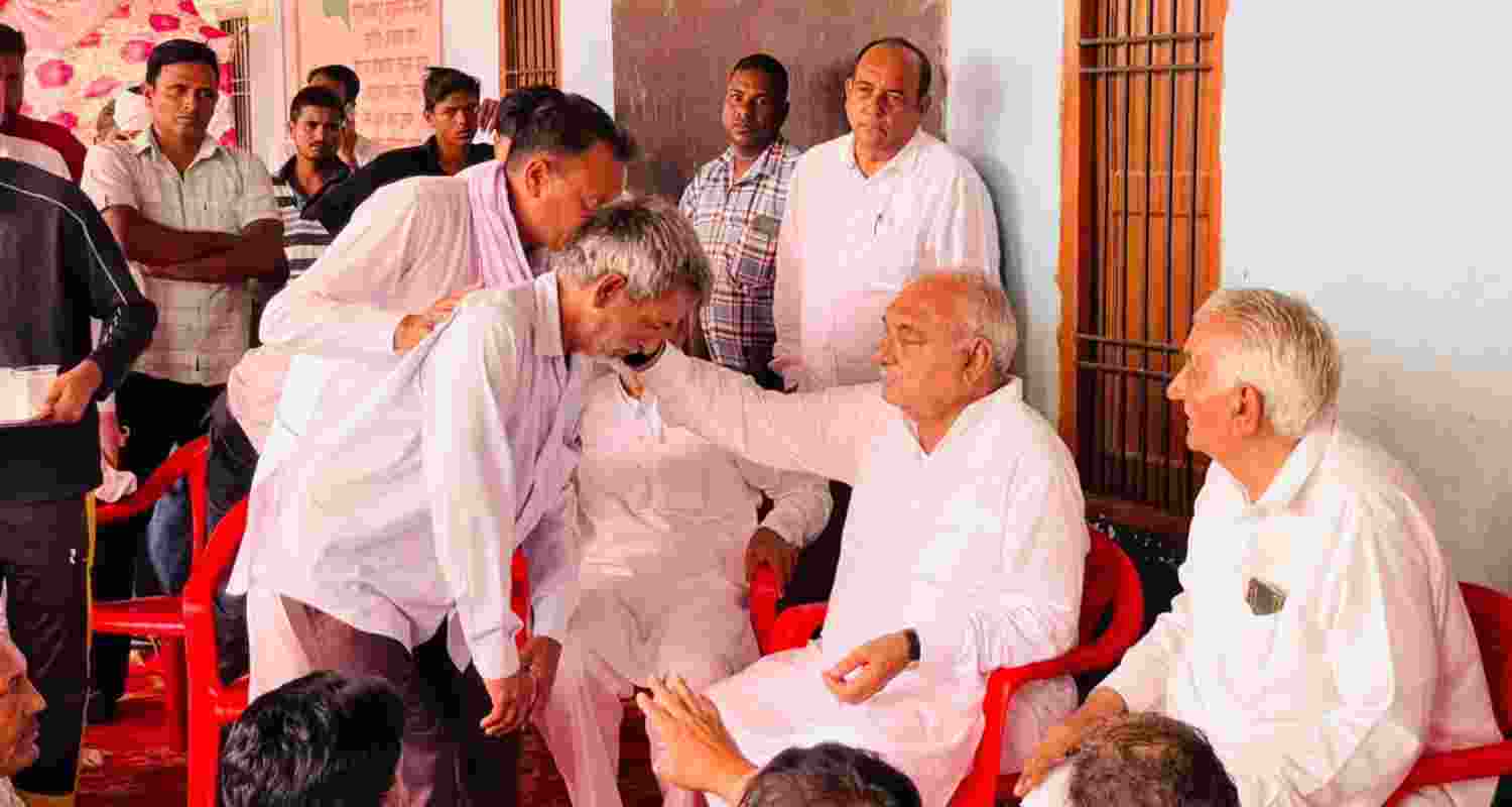 Hooda meets victims of arson incident