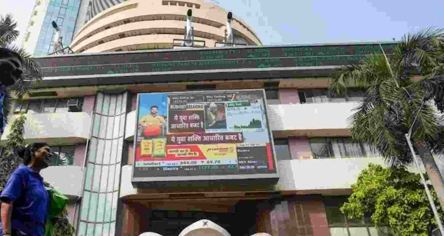 Sensex slips 200 pts, Nifty declines 30 pts in early trade