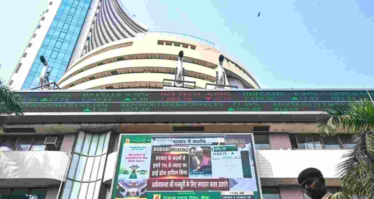 Sensex rises 511 pts, Nifty gains 136 pts in early trade