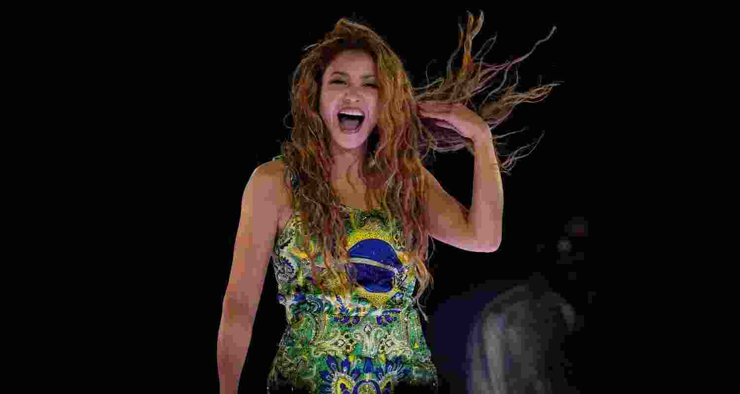 Shakira draws record 2 million fans at free concert