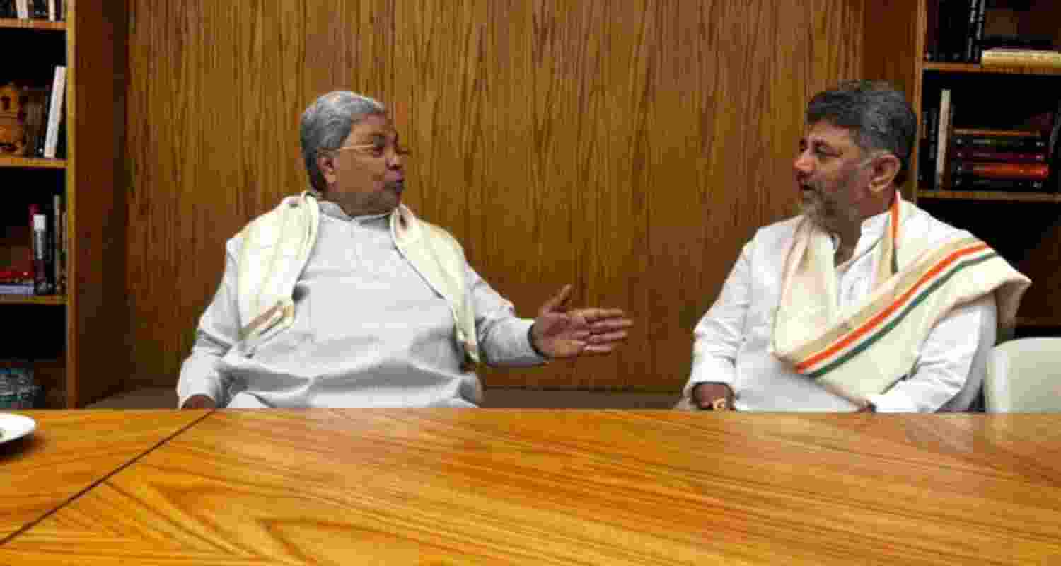 Karnataka Congress leaders Siddaramaiah and DK Shivakumar.
