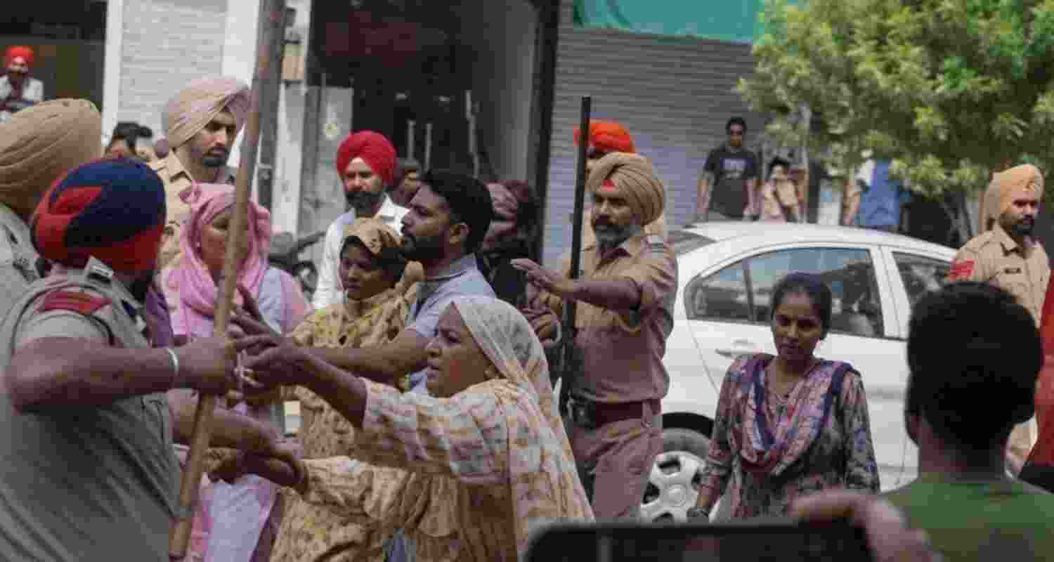 SHO moved after DSP suspended over lathicharge on sanitation workers in Barnala