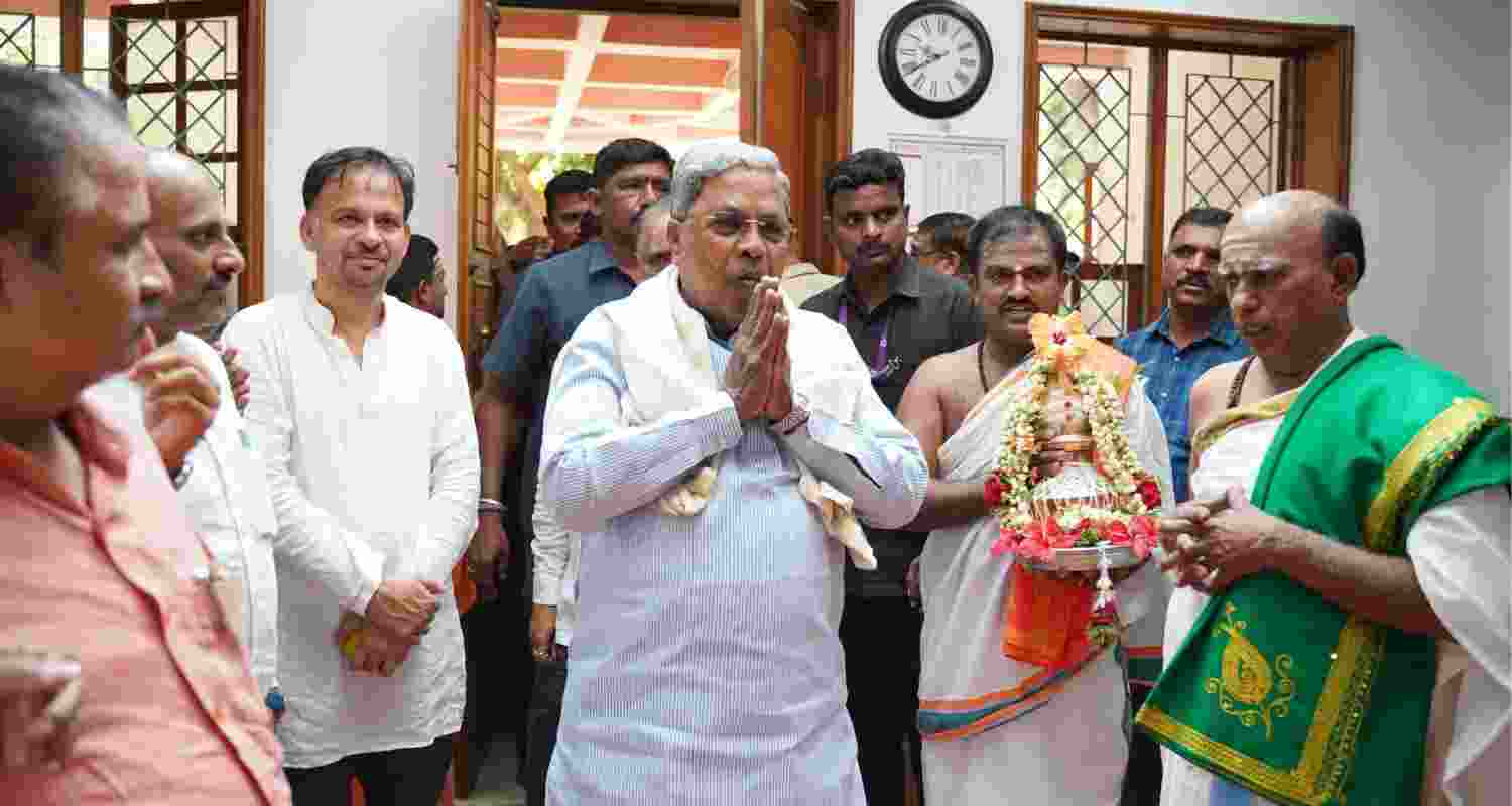 Karnataka Chief Minister Siddaramaiah asserts to quit politics on Amit Shah's claim of drought-relief funds. Karnataka Chief Minister Siddaramaiah asserts to quit politics on Amit Shah's claim of drought-relief funds.