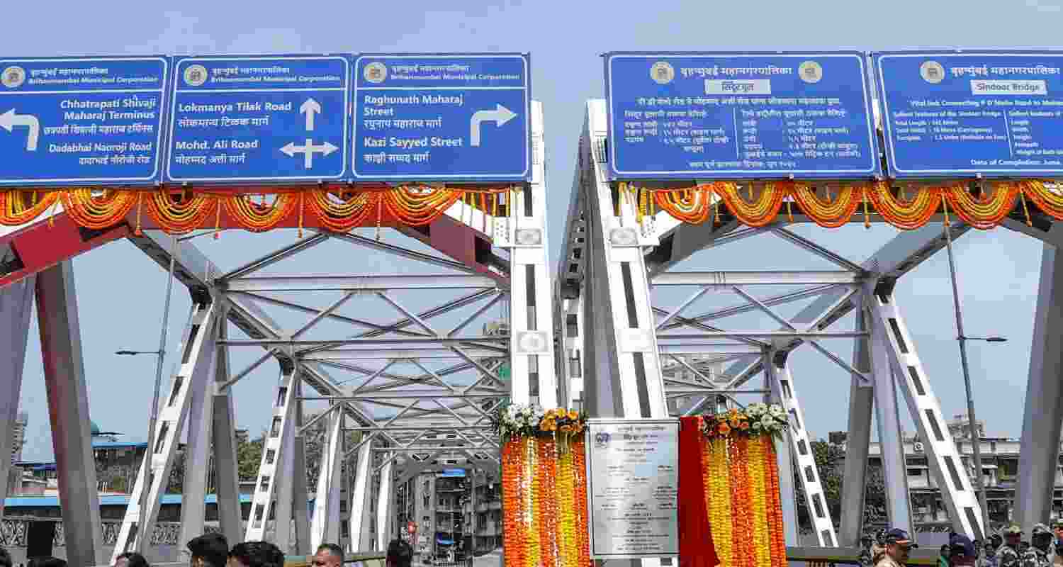 Maha CM Fadnavis inaugurates 'Sindoor Bridge'